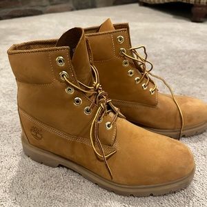 Timberland Men’s Size 10 Boots. Worn once